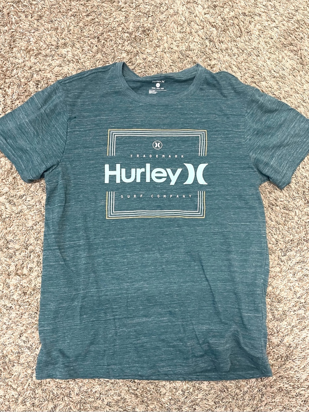Men’s Hurley t shirt